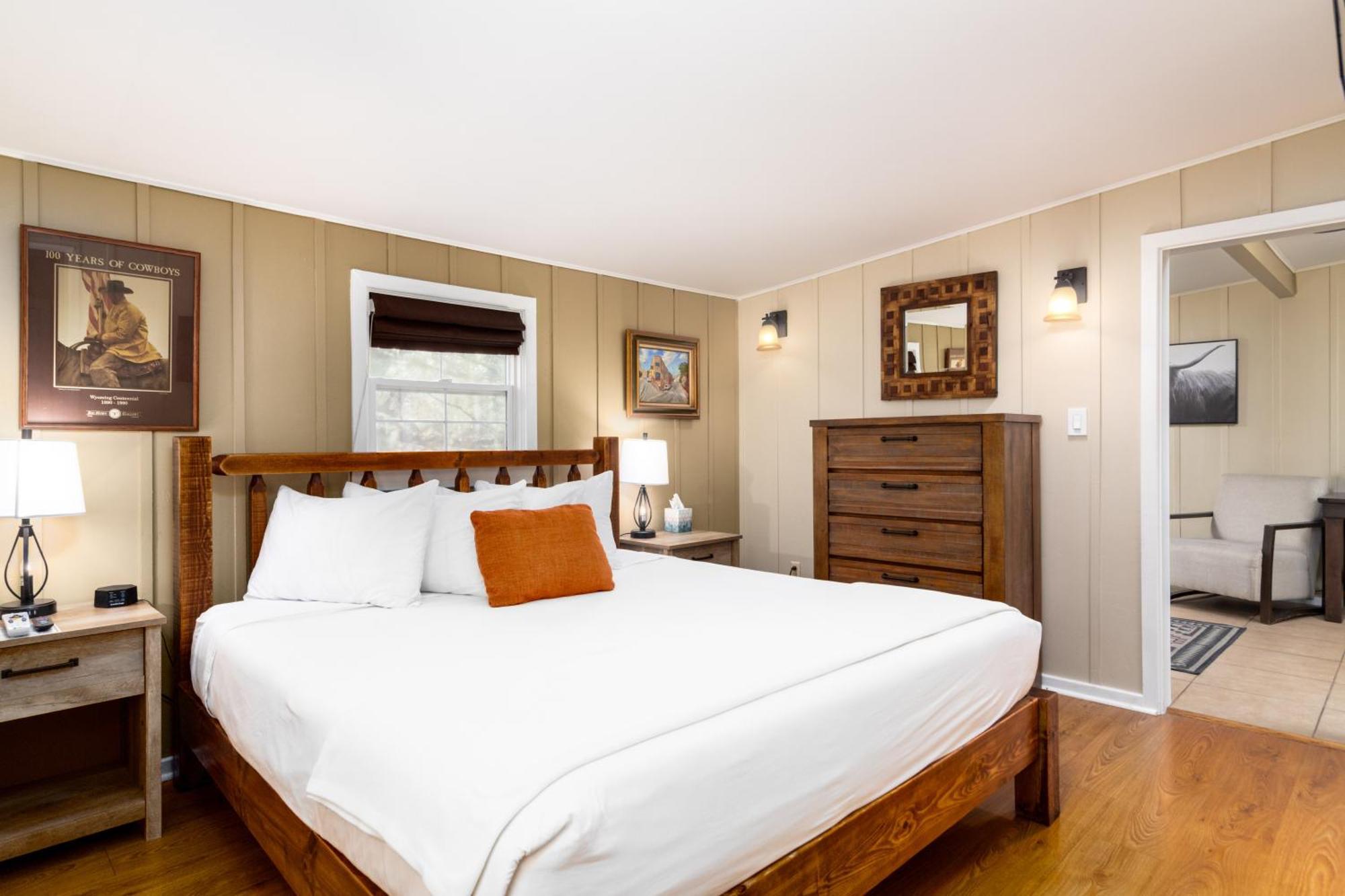 Pines Hotel