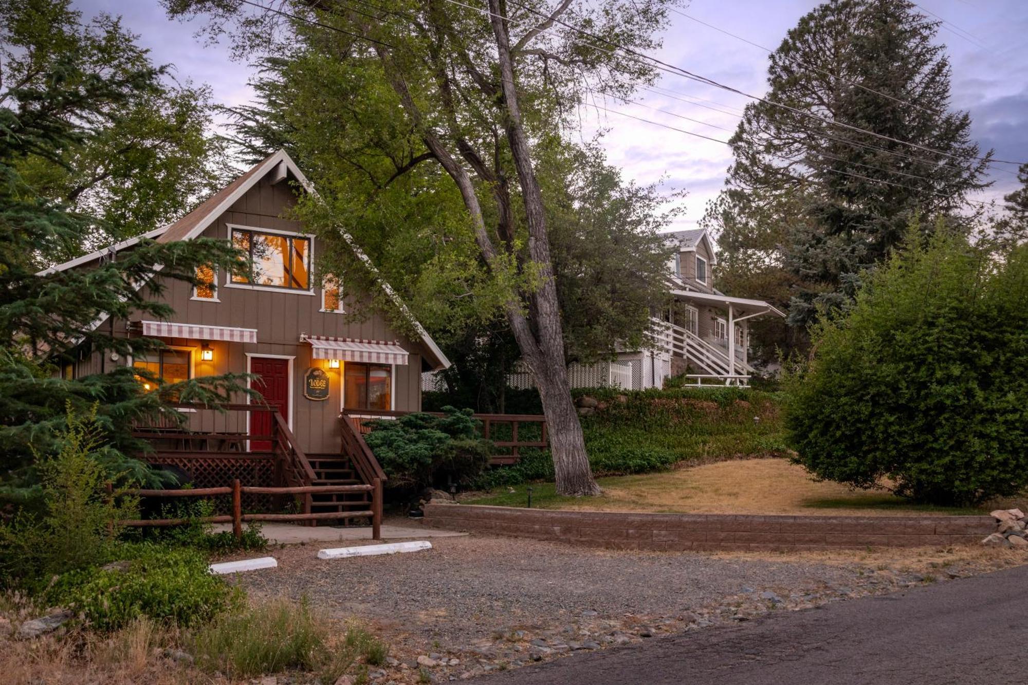 Pines Hotel 4*